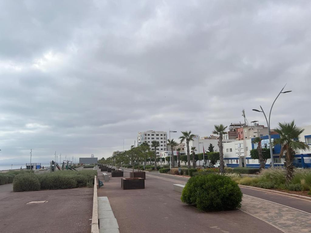 2 Zimmer Wohnung Corniche Nador Sidi Ali- Am Meer & Wifi Kültér fotó